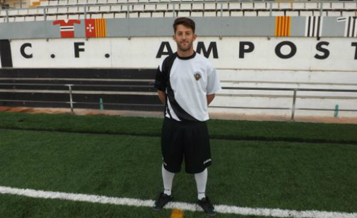Josep Becerra, davanter de l'Amposta / FOTO: clubfutbolamposta.com