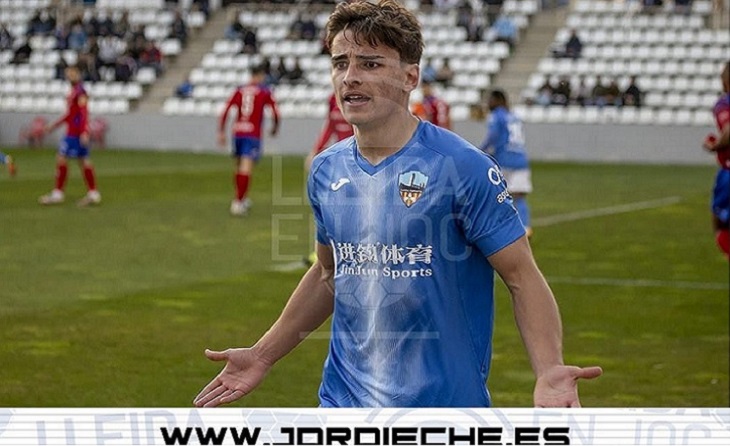 Joel Febas està vivint el somni de tot nen futbolista de Lleida // FOTO: Gentilesa Jordi Echevarria