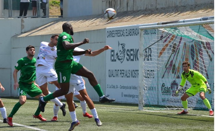 Els gols del davanter del 'Sarda' li fan molta falta als de Carrillo // FOTO: Mireia Sanz-Cerdanyola