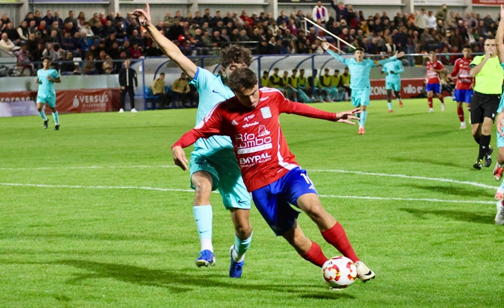 Els blaugrana van treure un punt del Municipal de Tarazona però van merèixer més // FOTO: SD Tarazona