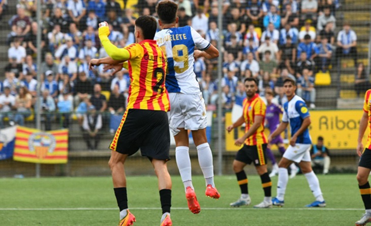 Guille Torre i Miguelete van mantenir una lluita interessant al Narcís Sala // FOTO: CE Sabadell