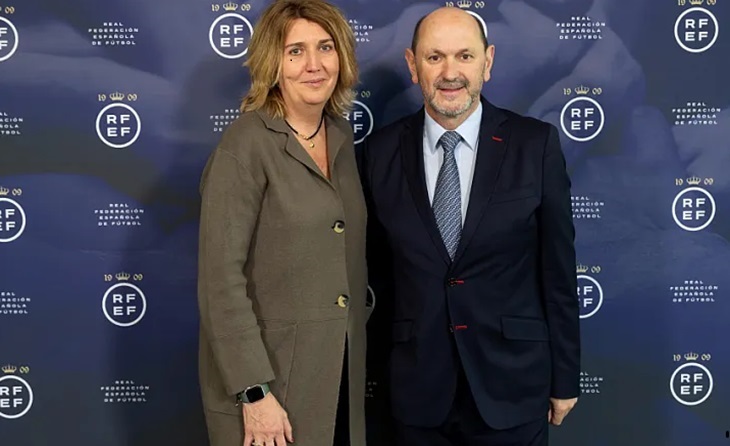 Conxita Esteve, represent de la LFP, i exconsellera del Nàstic, és l'única catalana de la junta de Louzán al costat de Soteras // FOTO: RFEF