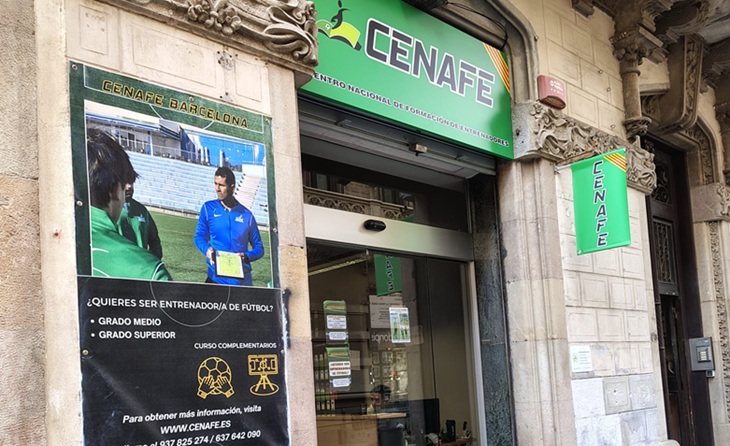 L'entrevista amb Galán es va dur a terme a la seu de CENAFE, carrer Sant Medir // FOTO: Futbolcatalunya