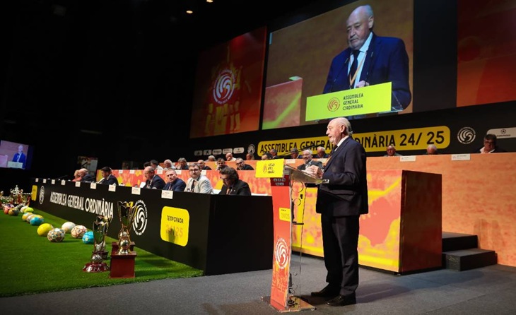 Soteras-con barba en Assemblea 2025