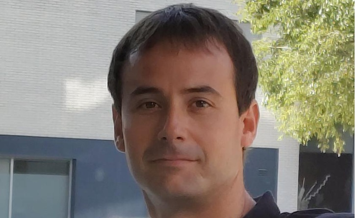 El tècnic Carles Raventós encara espera que se solucioni el pagament pendent per part de l'empresari Petrosyan // FOTO: futboclatalunya