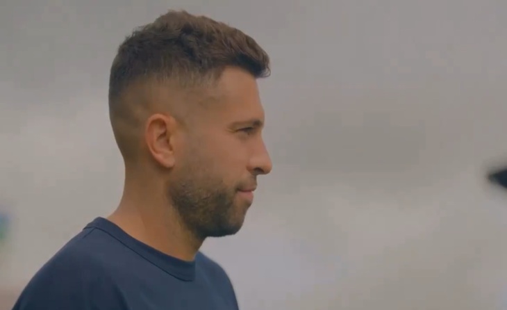 Als 36 anys deixa el futbol actiu Jordi Alba. Ara li espera el CE L'Hospitalet // CAOTURA: Video Jordi Alba