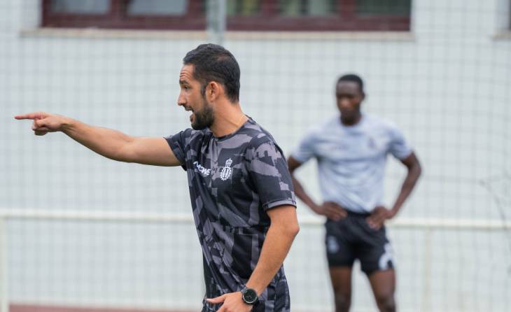 Dani Vidal va decidir fitxar per l’Avilés Industrial i l'aposta li està sortint molt bé // FOTO: Avilés I.