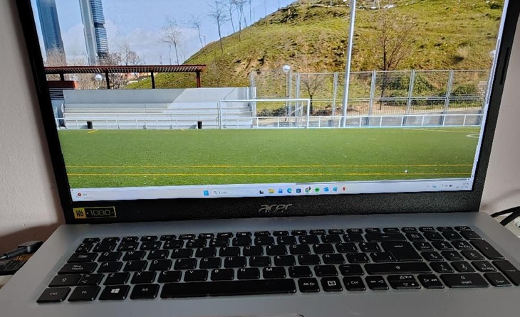 Des de quan la convivència entre mitjans de comunicació i clubs del futbol català ha necessitat protocols i permisos? // FOTO: Arxiu FC