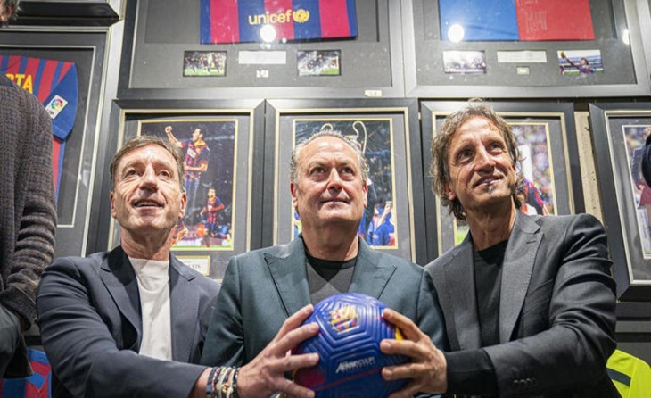 Albert Puig, al mig de la imatge, al costat de Carles Planchart i Francesc Cos per a la 'revolució Victor Font' // FOTO: Candidatura V.F.