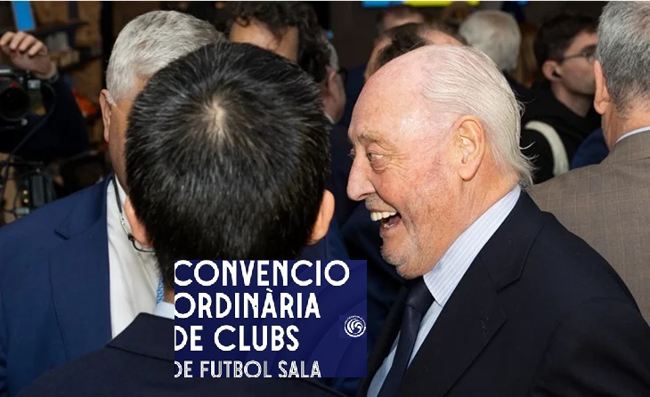 Soteras, a qui tant li dóna els clubs, als qui ara promet 800€ (no a tots), somriu i treu pit perquè els clubs ho permeten // FOTO: FCF