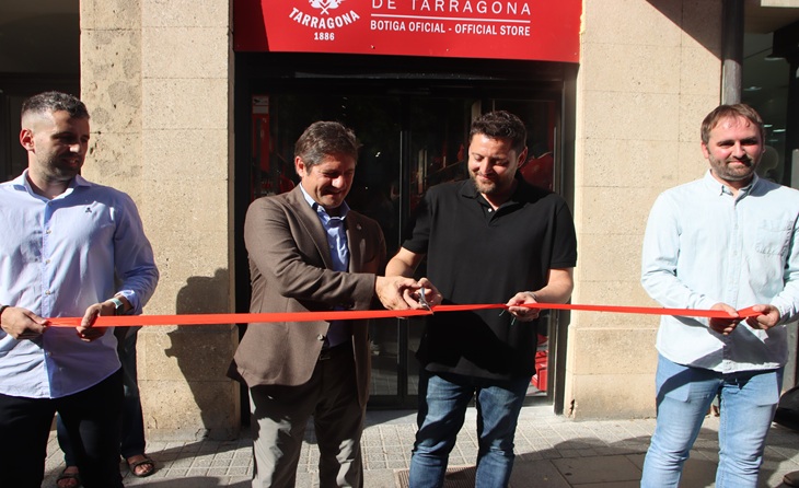 L'entitat grana continua creixent lluny dels terrenys de joc i inaugura la segona botiga // FOTO: Nàstic